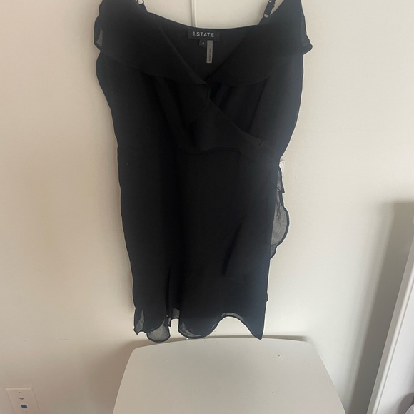 Black brand new romper - Picture 3 of 3